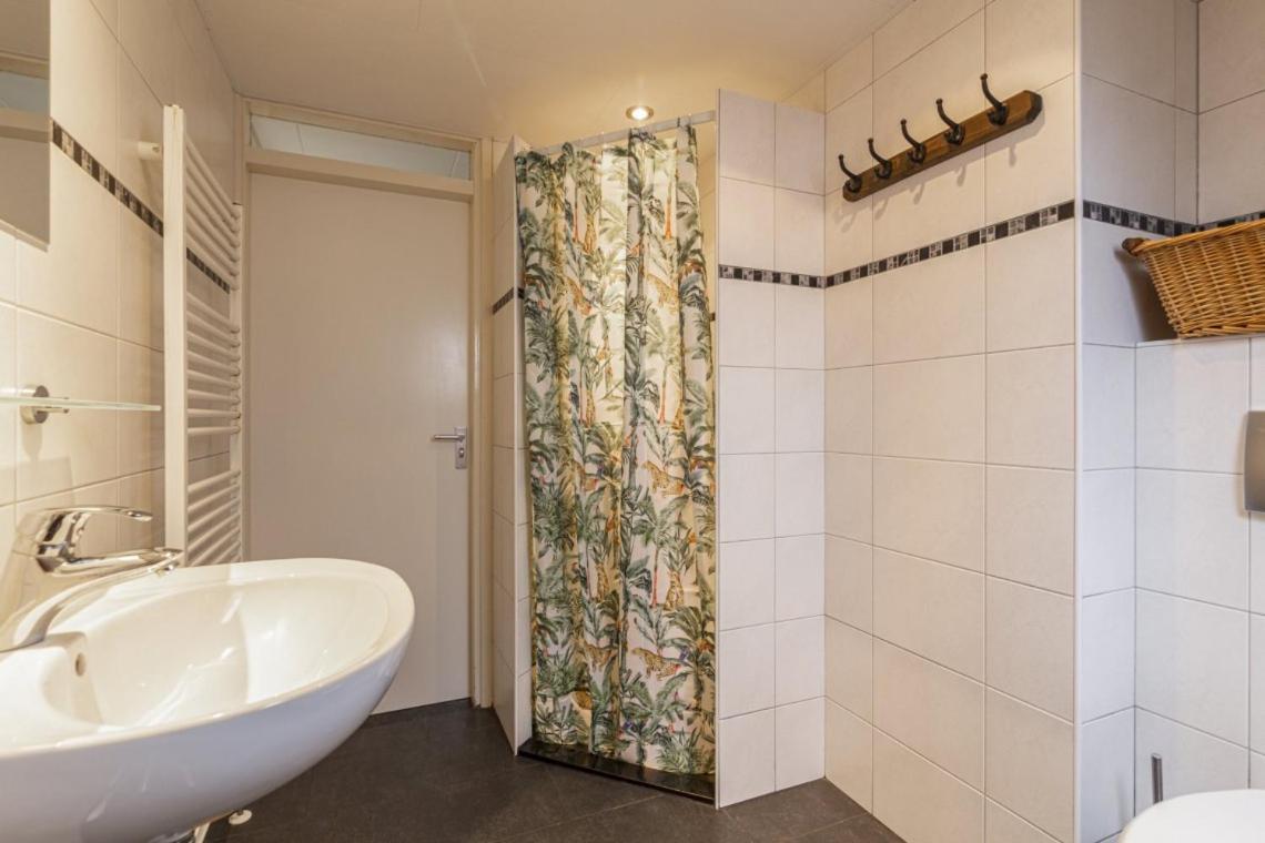 Rustig Gelegen Woning In Het Groen Nr 140 Simpelveld Exteriör bild